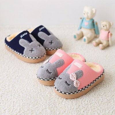 Dép đi trong nhà cho bé, dép bông đi trong nhà cho bé hình thỏ dễ thương chống trơn trượt DBT06 [Size nhỏ có quai sau]